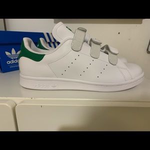 Stan Smith Adidas Velcro
